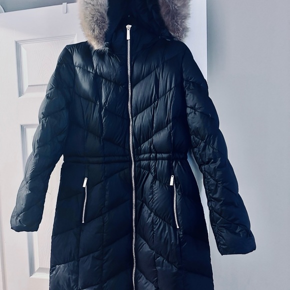 Michael Kors Coat Navy Blue Faux Fur Hood Trim Sz L - Picture 2 of 2